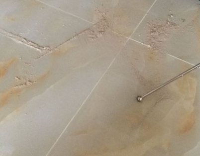 漳县瓷砖空鼓维修公司分享粘合剂选择不当在瓷砖铺贴过程中可能导致以下问题