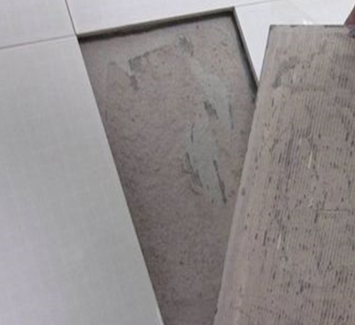 漳县瓷砖空鼓维修公司分享瓷砖铺贴时如果打浆（即涂抹在瓷砖背面和基层上的砂浆或瓷砖胶）过少，会带来以下问题